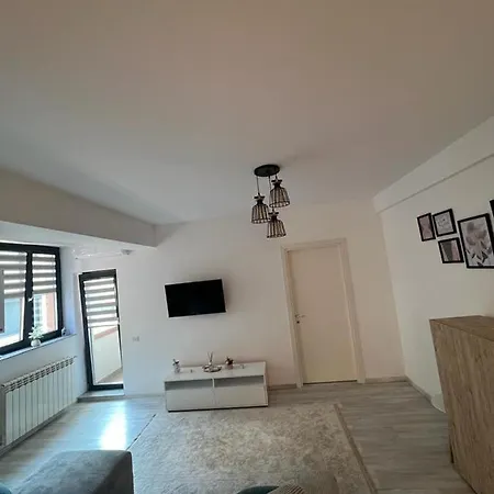 Iaki * Mamaia